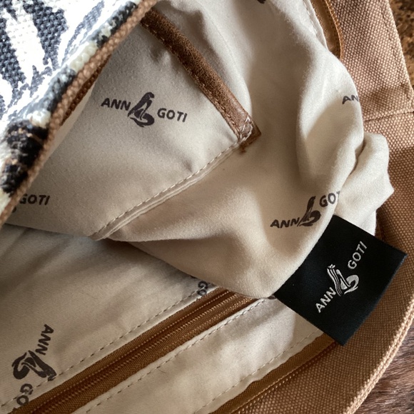 ANN GOTI Cowhide Canvas Zipper Top Crossbody Handbag - Picture 9 of 10